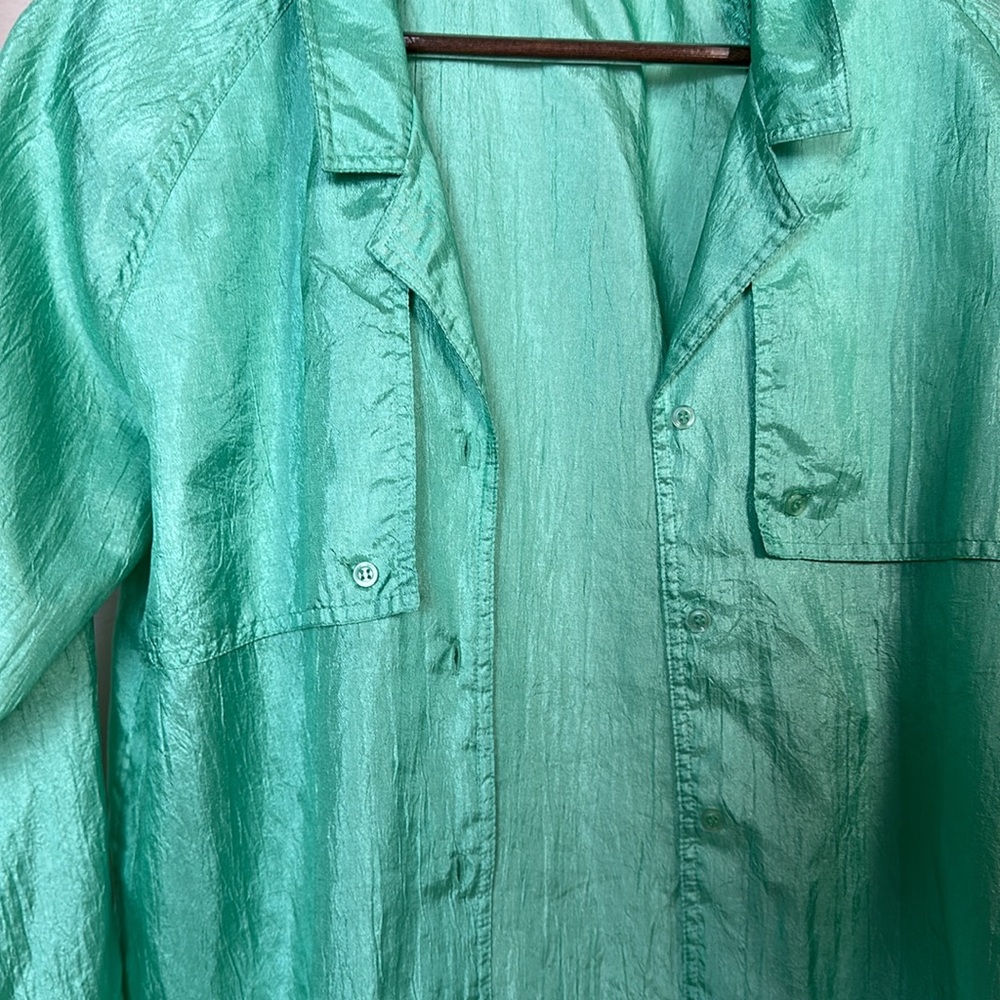 Diane Von Furstenberg shimmer vintage button up - Picture 4 of 5